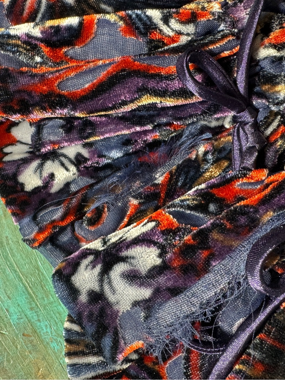 Free People ‘Mystic Charm’ Burnout Velvet Witchy Mini Dress Size Medium Flawed - Picture 11 of 16